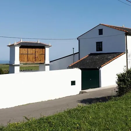 Dom wakacyjny A Minguxaina Ribadeo